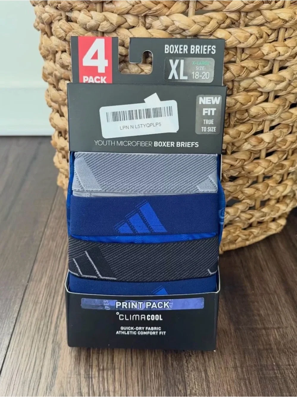 Adidas Boys Boxer Briefs - 4 Pack - Youth Microfiber Briefs Size XL (18-20) new